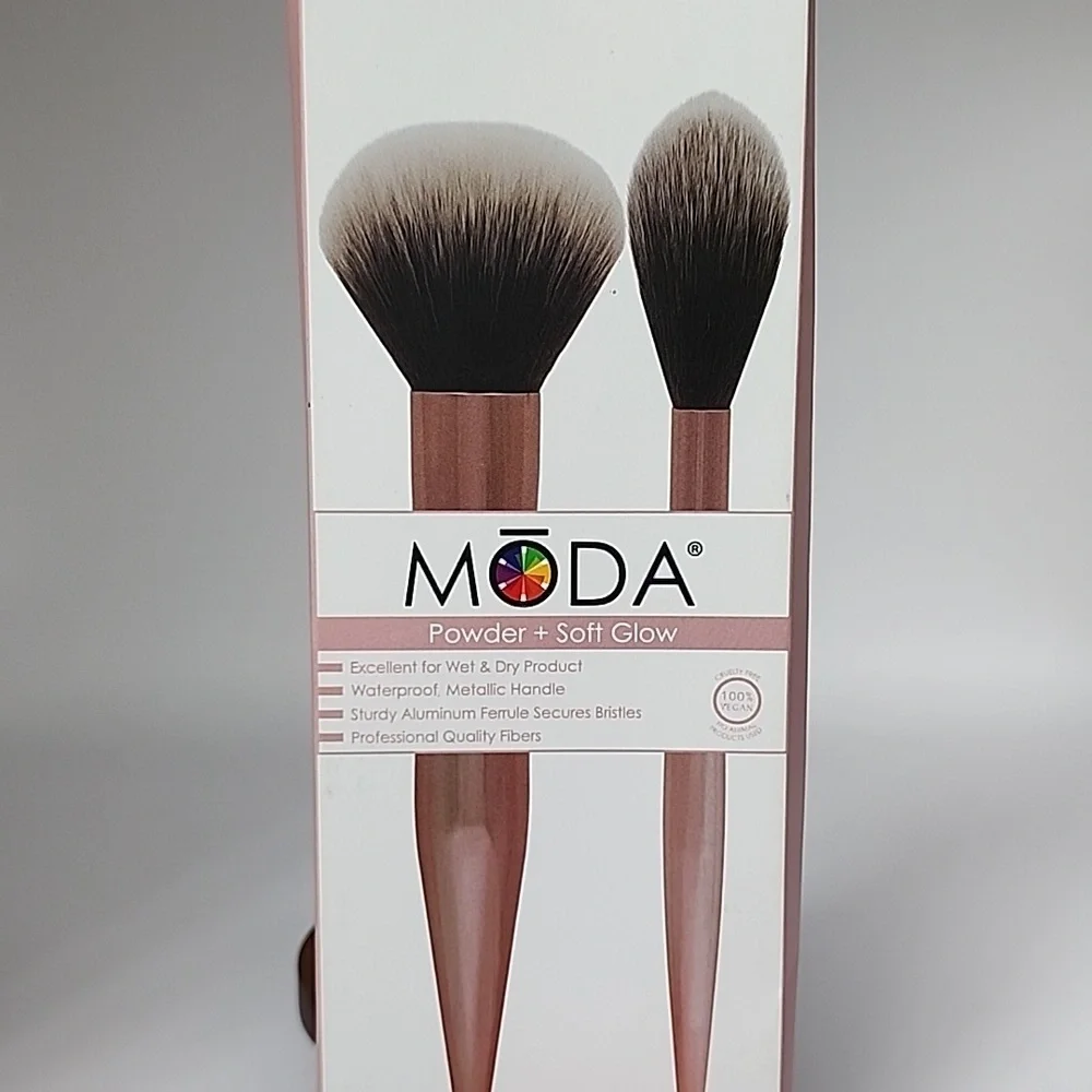 Moda Powder + Soft Glow Brush Set in Rose Gold